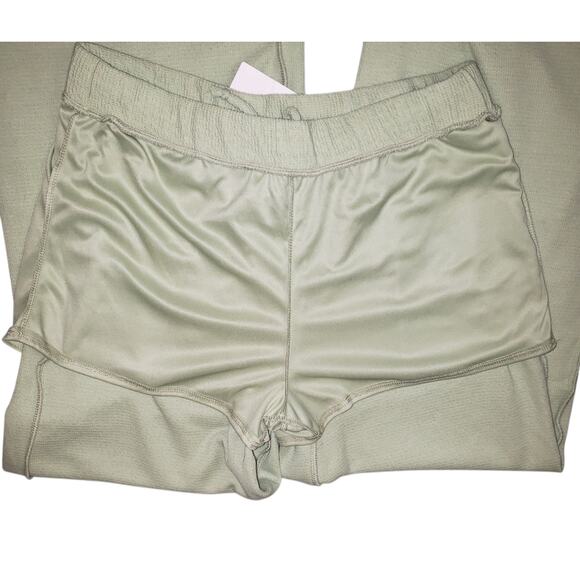 Gilli Knit Pants L – Sage Green Wide Leg, Built‑In Shorts, Relaxed Fit - Picture 5 of 10